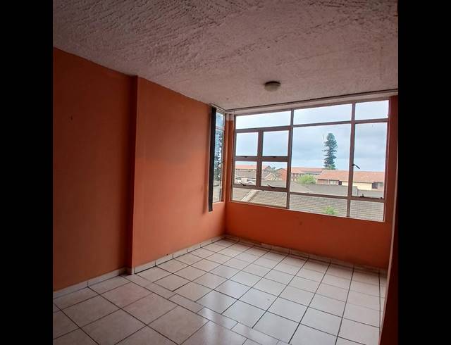 2 BEDROOM APARTMENT FOR SALE IN MONTCLAIR